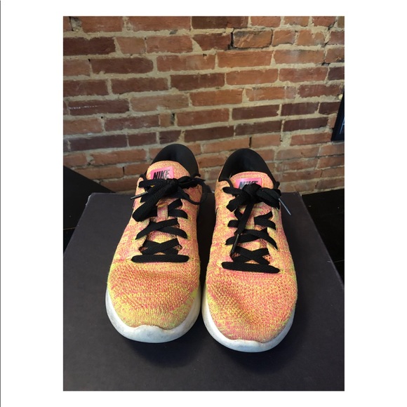 Nike Lunar Epic Flyknit Low’s - Picture 3 of 7